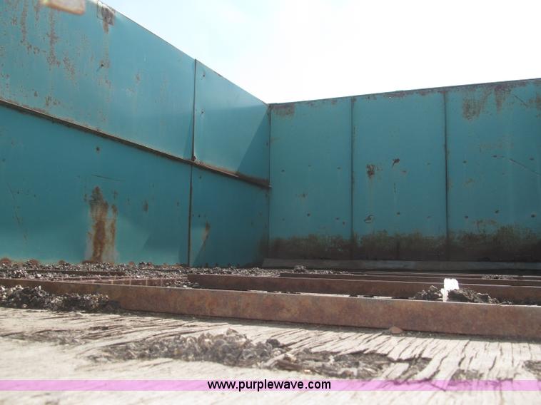 image for item F7321 Forage King A186 forage wagon