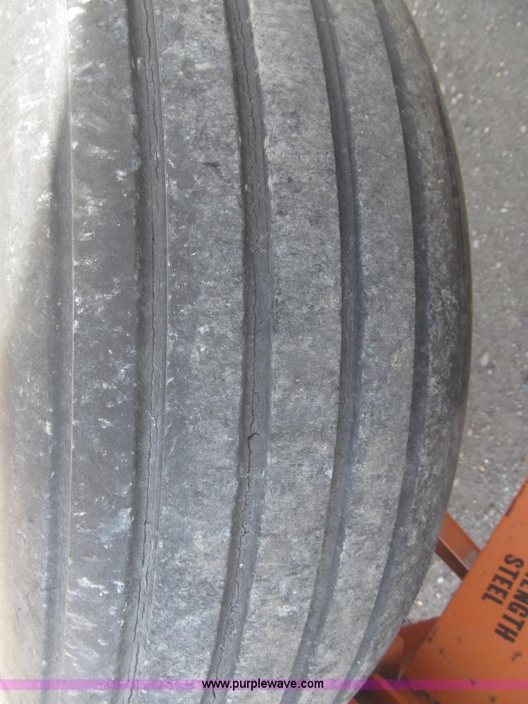 image for item F7321 Forage King A186 forage wagon