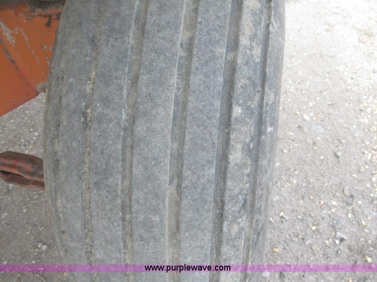 image for item F7321 Forage King A186 forage wagon