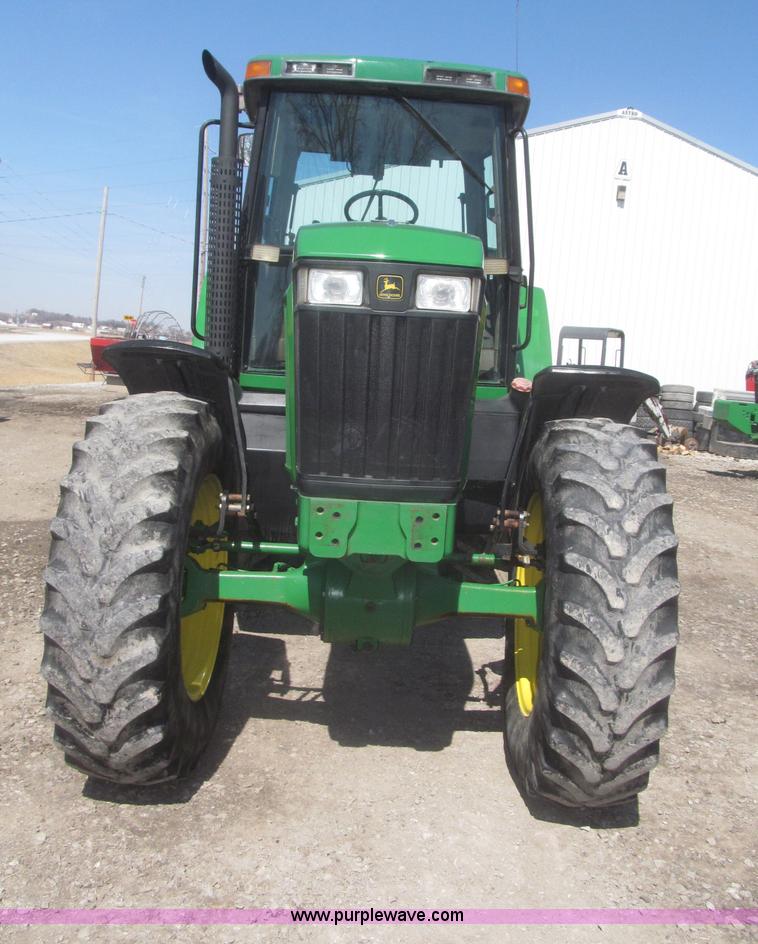 image for item F7337 1998 John Deere 7810 MFWD tractor