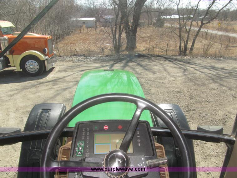 image for item F7337 1998 John Deere 7810 MFWD tractor