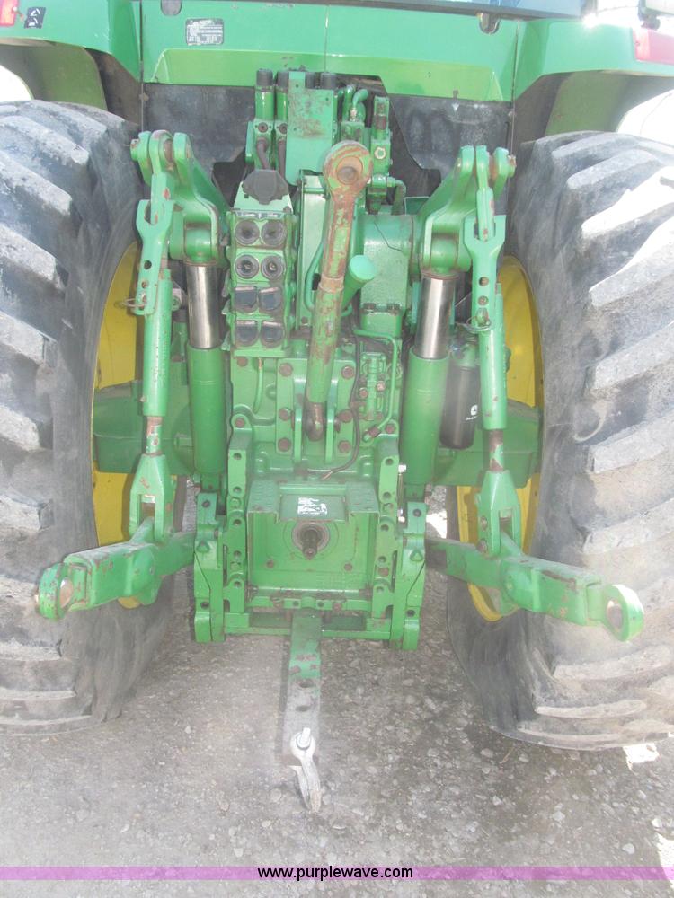 image for item F7337 1998 John Deere 7810 MFWD tractor