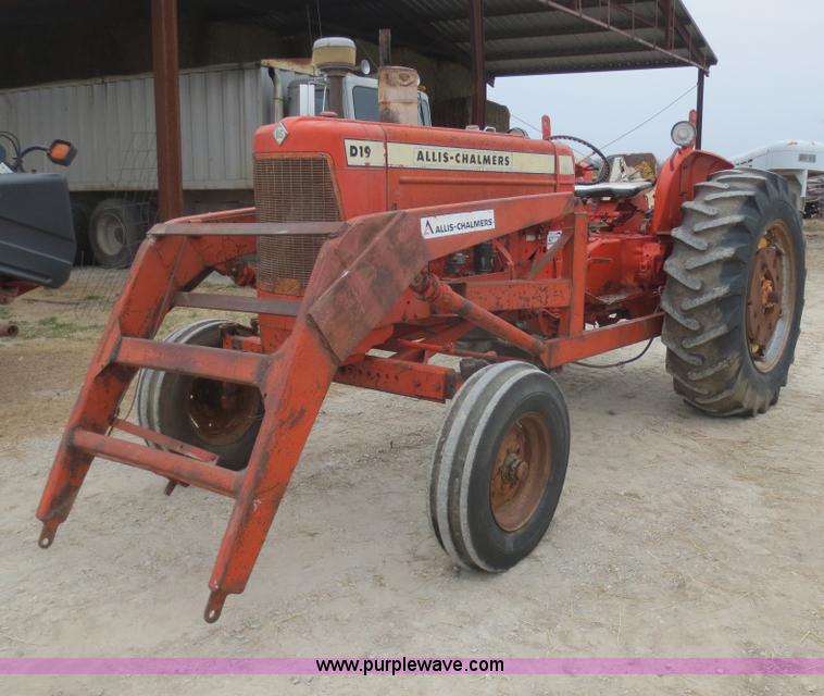 image for item F8214 1964 Allis Chalmers D19 tractor