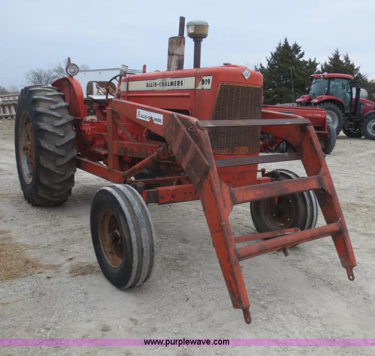 image for item F8214 1964 Allis Chalmers D19 tractor
