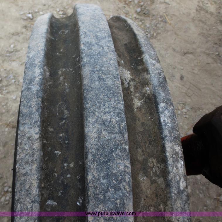 image for item F8214 1964 Allis Chalmers D19 tractor