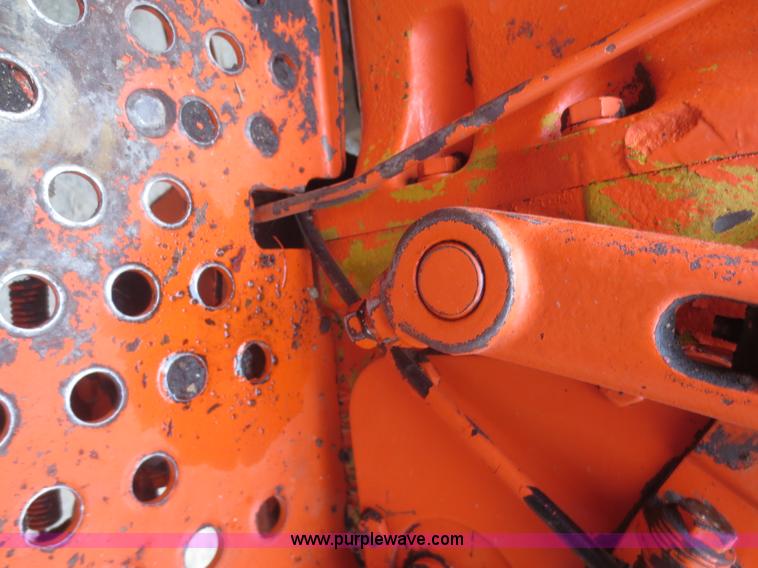 image for item F8214 1964 Allis Chalmers D19 tractor