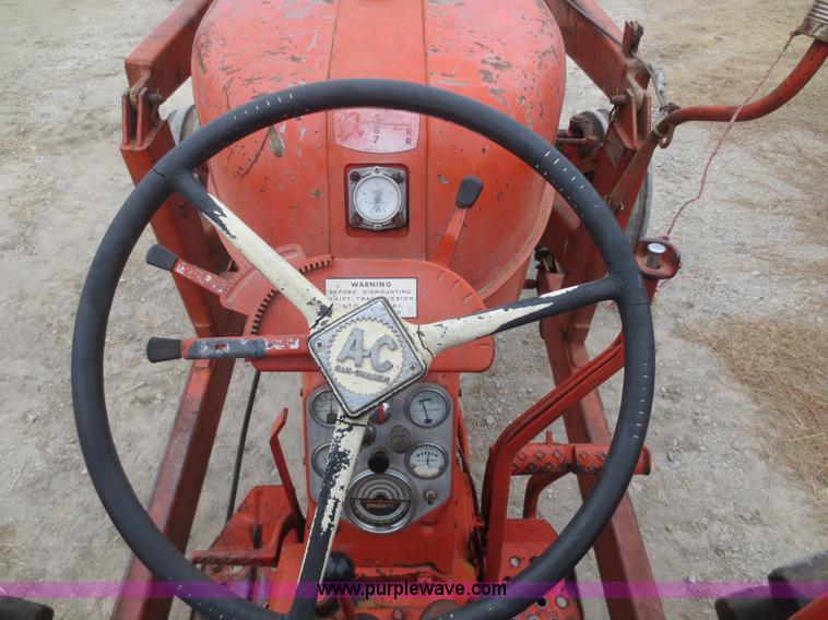 image for item F8214 1964 Allis Chalmers D19 tractor