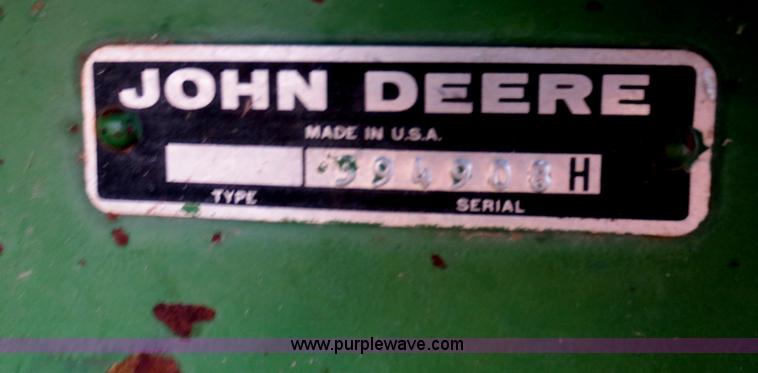 image for item F8217 John Deere 653 header