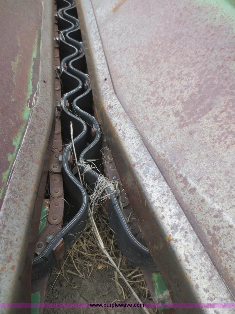 image for item F8217 John Deere 653 header