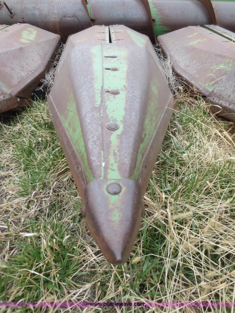 image for item F8217 John Deere 653 header