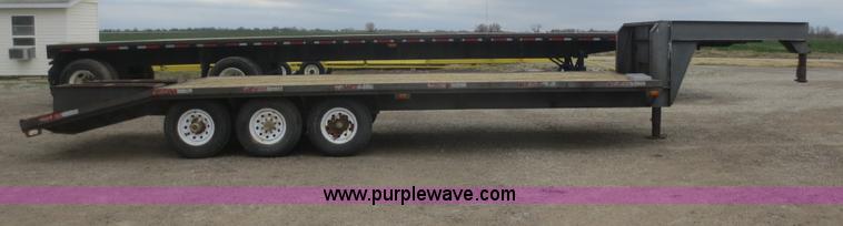 image for item F8222 1994 W-W triple axle gooseneck trailer
