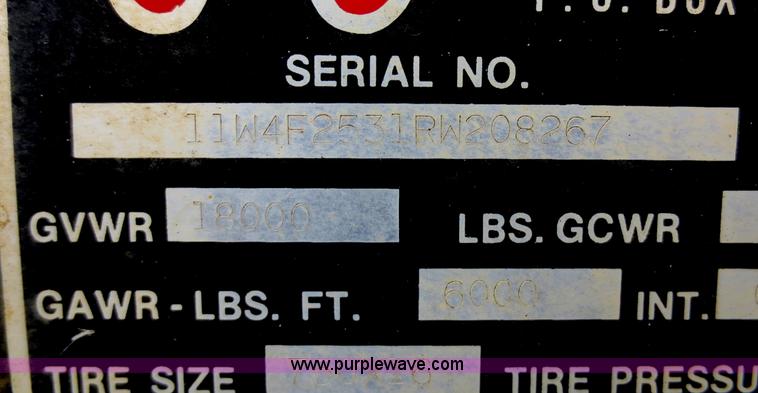 image for item F8222 1994 W-W triple axle gooseneck trailer