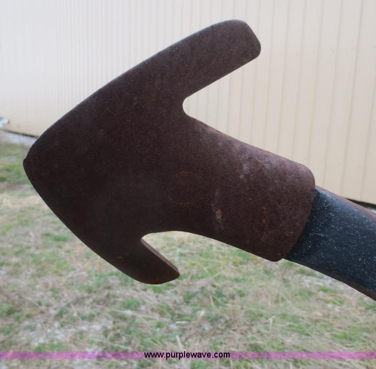 image for item F8224 John Deere 960 field cultivator