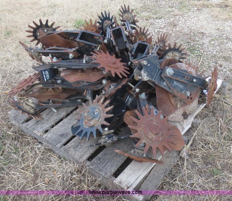 image for item F8228 Yetter 12 row claner/coulter combinations