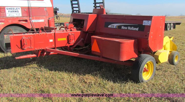 image for item G4399 2007 New Holland 575 small square baler