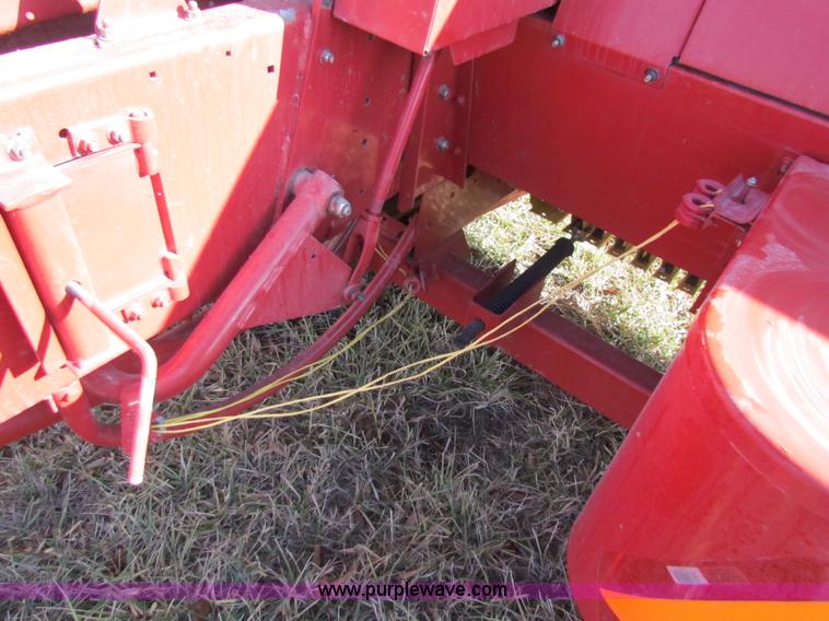 image for item G4399 2007 New Holland 575 small square baler