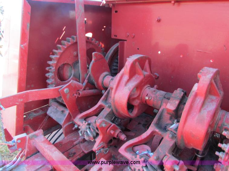 image for item G4399 2007 New Holland 575 small square baler