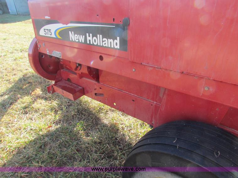 image for item G4399 2007 New Holland 575 small square baler