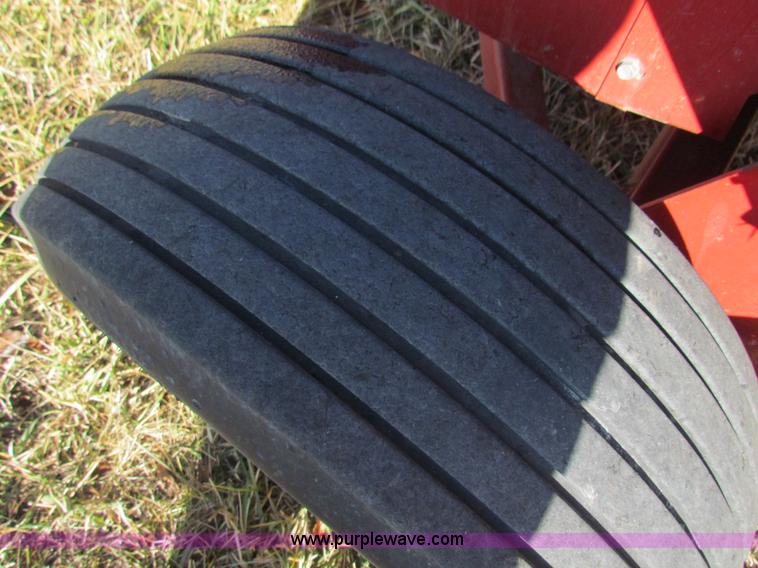 image for item G4399 2007 New Holland 575 small square baler