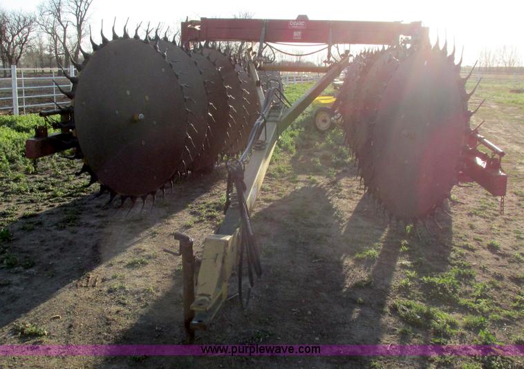 image for item G8367 Darf 917 folding wheel rake