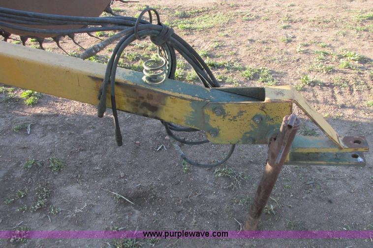 image for item G8367 Darf 917 folding wheel rake