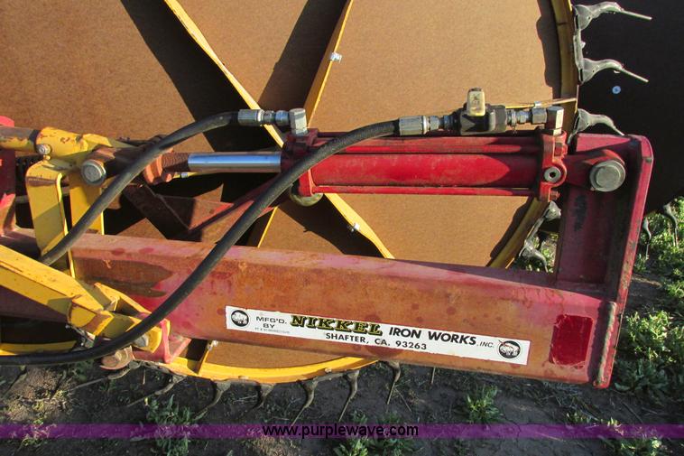 image for item G8367 Darf 917 folding wheel rake