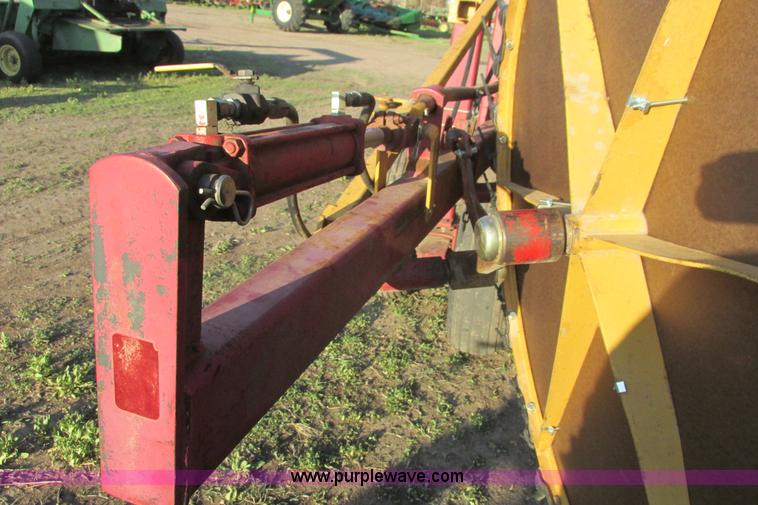 image for item G8367 Darf 917 folding wheel rake