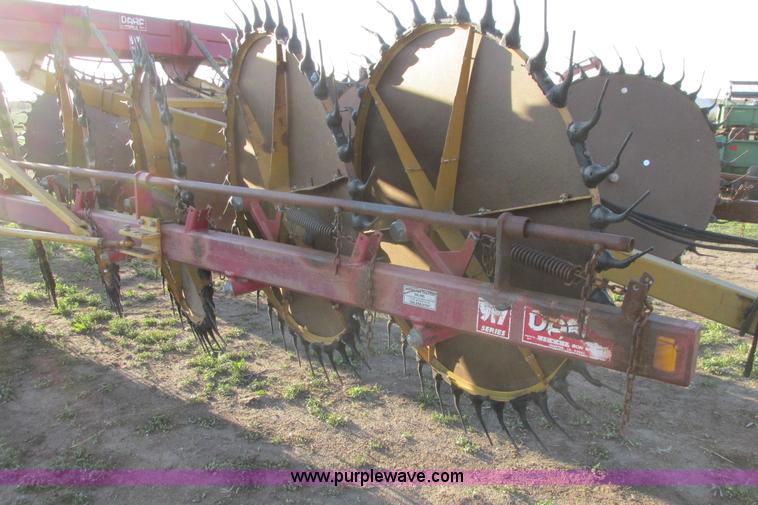 image for item G8367 Darf 917 folding wheel rake