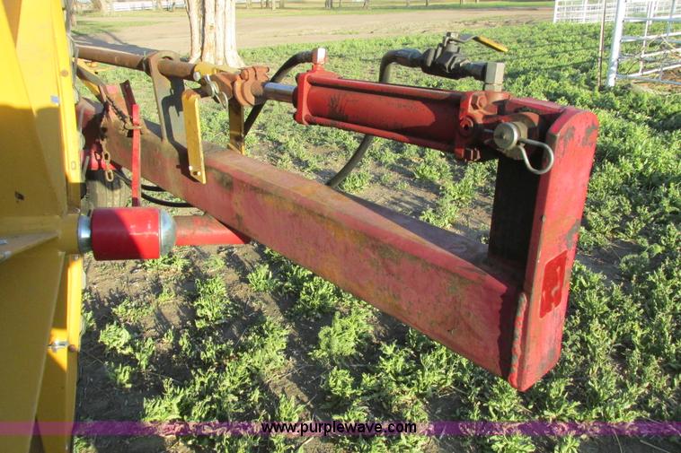 image for item G8367 Darf 917 folding wheel rake