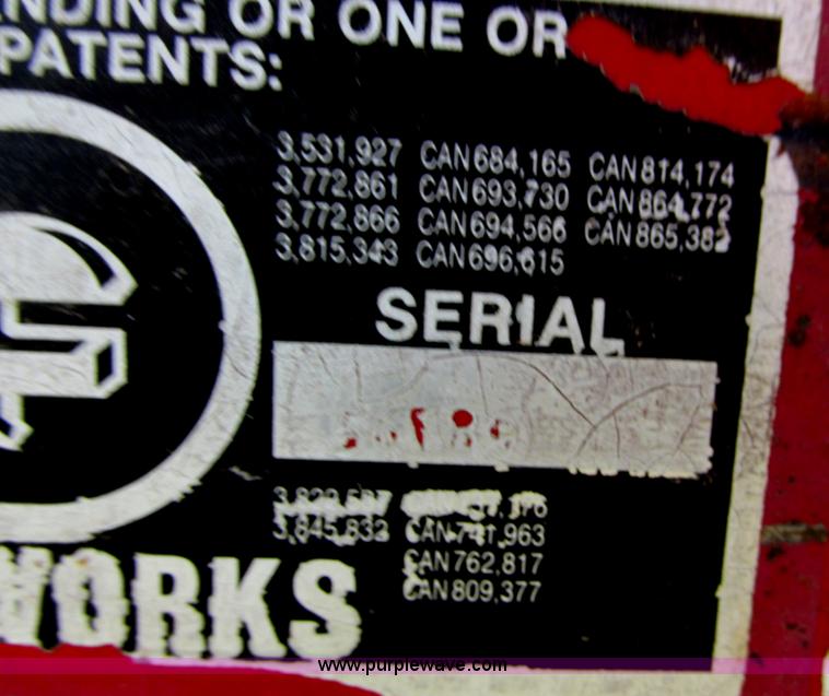 image for item G8367 Darf 917 folding wheel rake