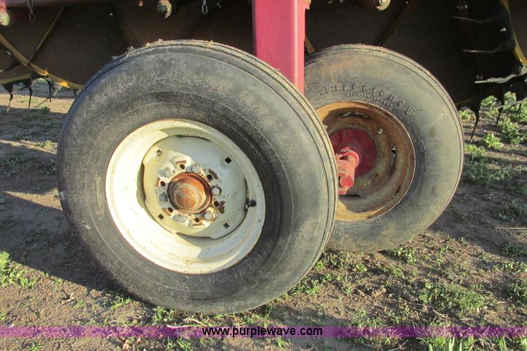 image for item G8367 Darf 917 folding wheel rake