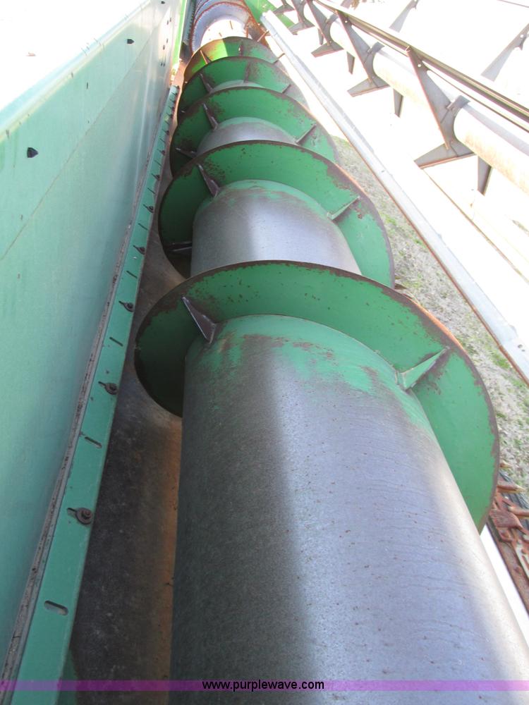 image for item G8443 1990 John Deere 930 platform header