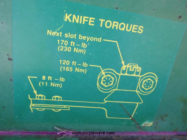 image for item G8443 1990 John Deere 930 platform header