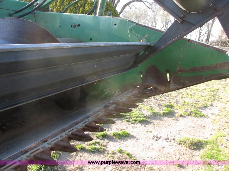 image for item G8443 1990 John Deere 930 platform header