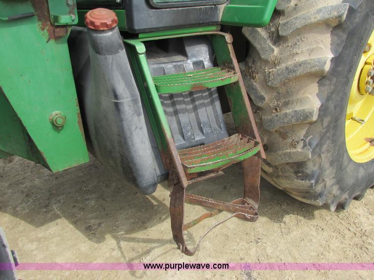 image for item G8791 1997 John Deere 7410 MFWD tractor