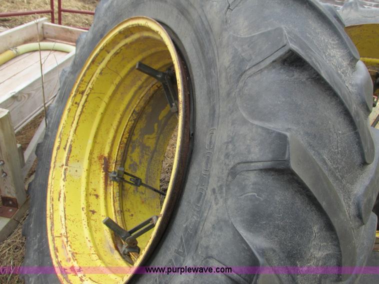 image for item G8791 1997 John Deere 7410 MFWD tractor