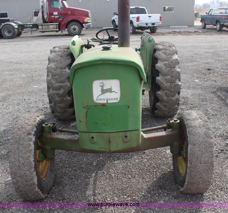 image for item H1414 John Deere 301 tractor