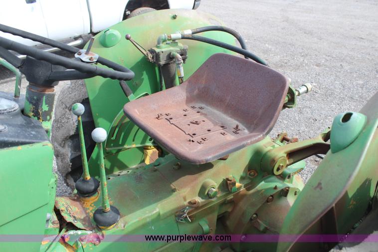 image for item H1414 John Deere 301 tractor