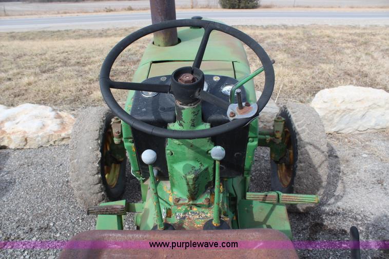 image for item H1414 John Deere 301 tractor