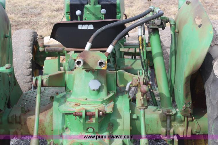 image for item H1414 John Deere 301 tractor