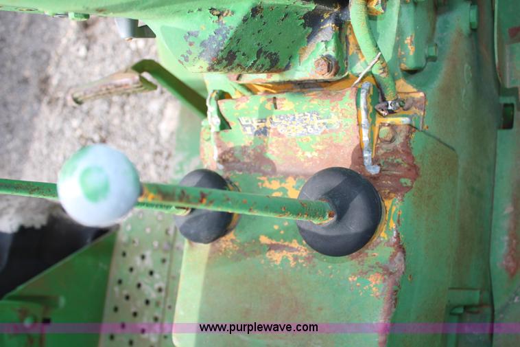 image for item H1414 John Deere 301 tractor