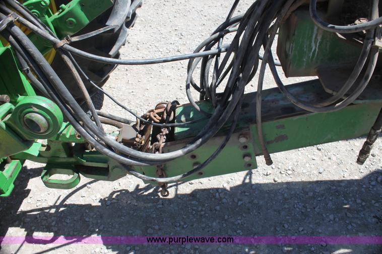 image for item H2148 1999 John Deere 1780 planter