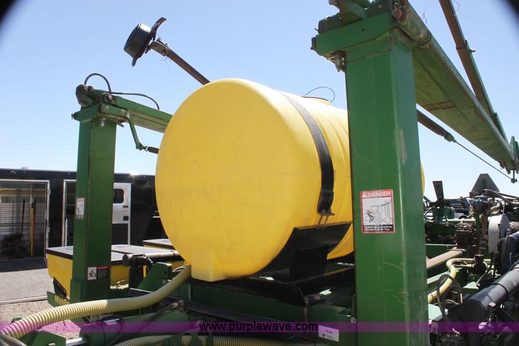 image for item H2148 1999 John Deere 1780 planter