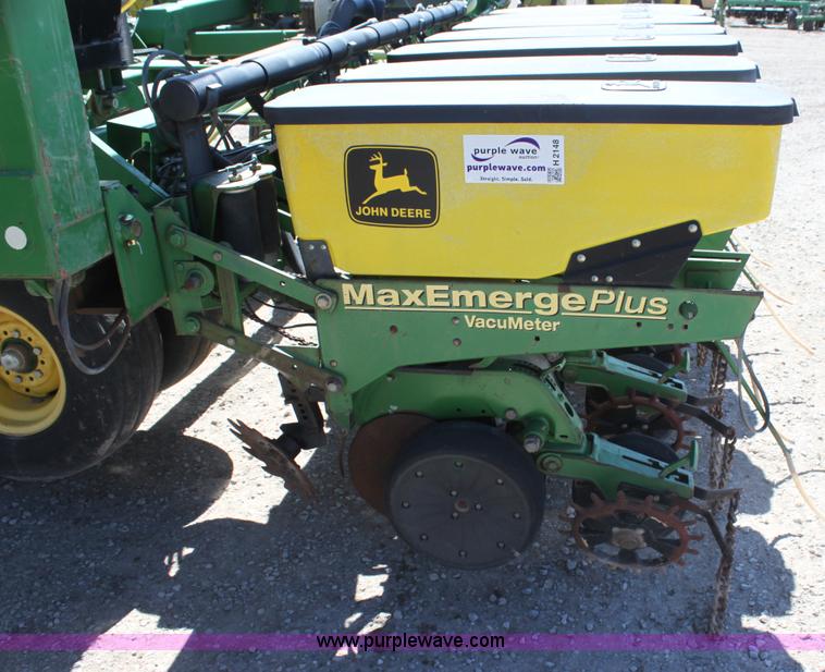 image for item H2148 1999 John Deere 1780 planter