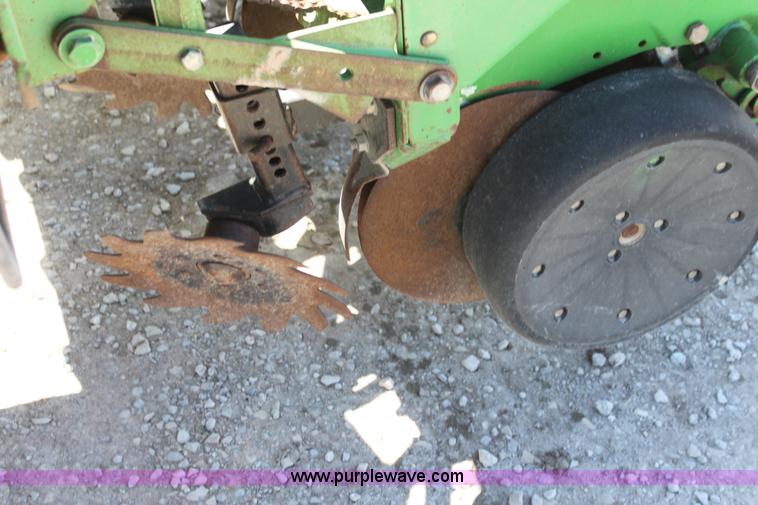 image for item H2148 1999 John Deere 1780 planter