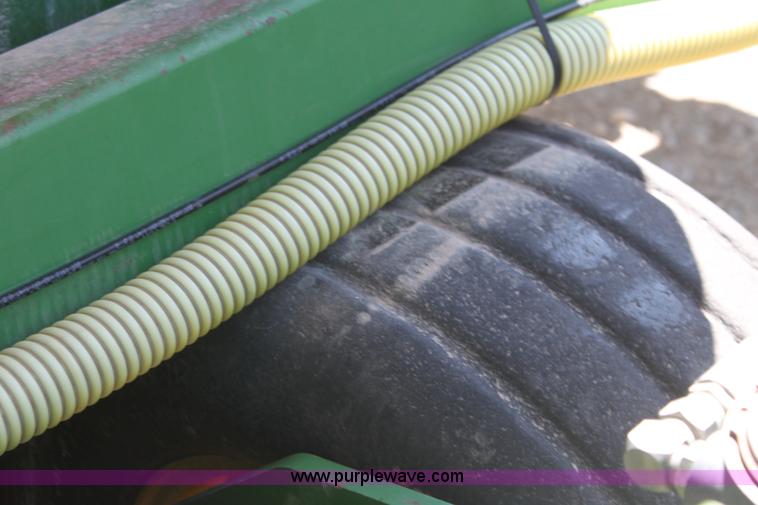 image for item H2148 1999 John Deere 1780 planter