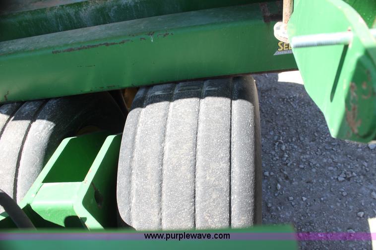 image for item H2148 1999 John Deere 1780 planter