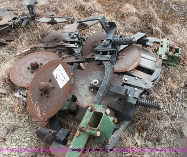 image for item H2161 (12) fertilizer strip-till attachments