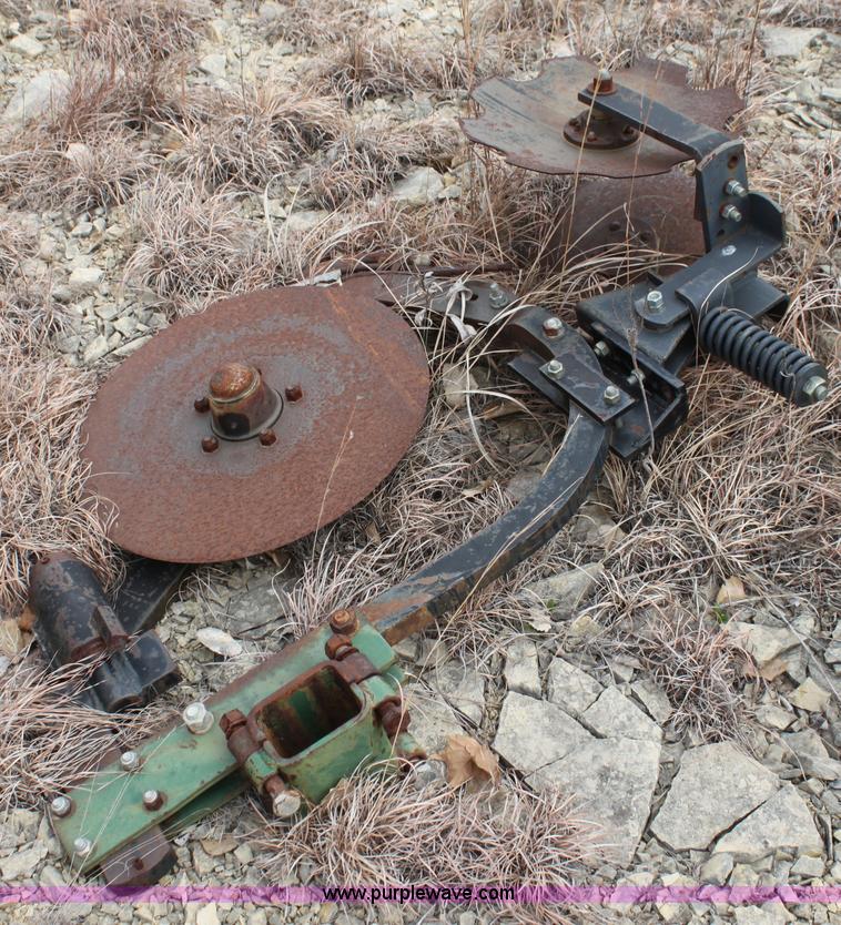 image for item H2161 (12) fertilizer strip-till attachments