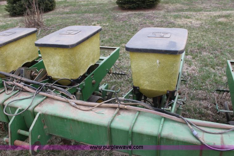 image for item H2162 1983 John Deere 7100 eight row planter